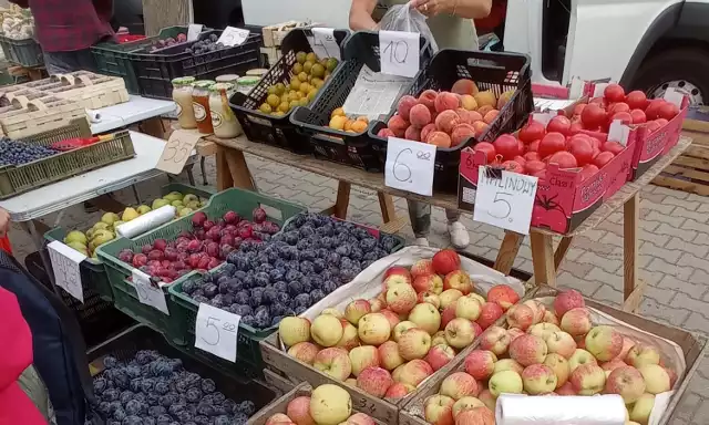 Zobacz na zdjęciach ile zapłacisz za warzywa i owoce z targowiska