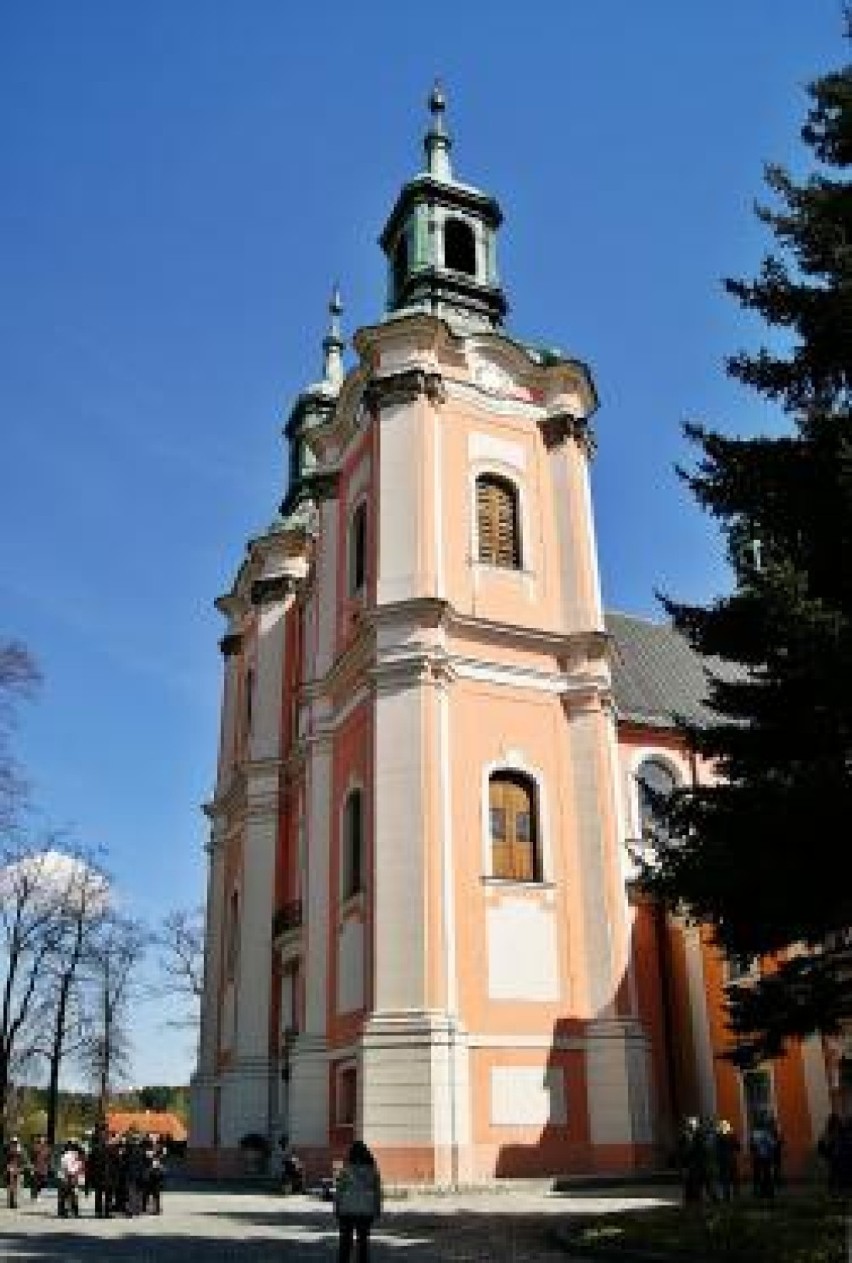 Klasztorne wieże