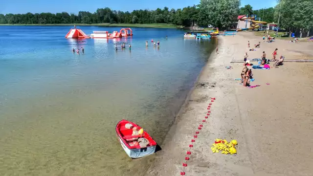 Do Pszczewa i nad jezioro Szarcz latem ciągną tłumy.