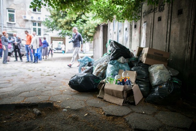 Śmieci w Łodzi. Eko Serwis płaci karę za opóźnienia