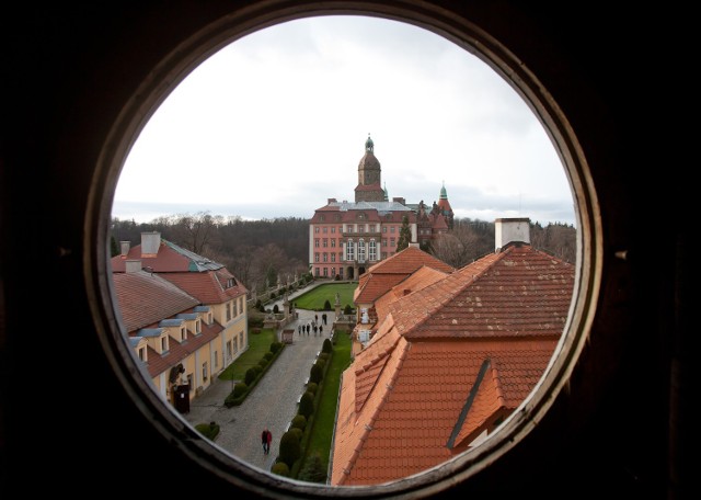 Na przełomie stycznia i lutego powinna ruszyć odbudowa części dachu zamku Książ, która została zniszczona przez pożar