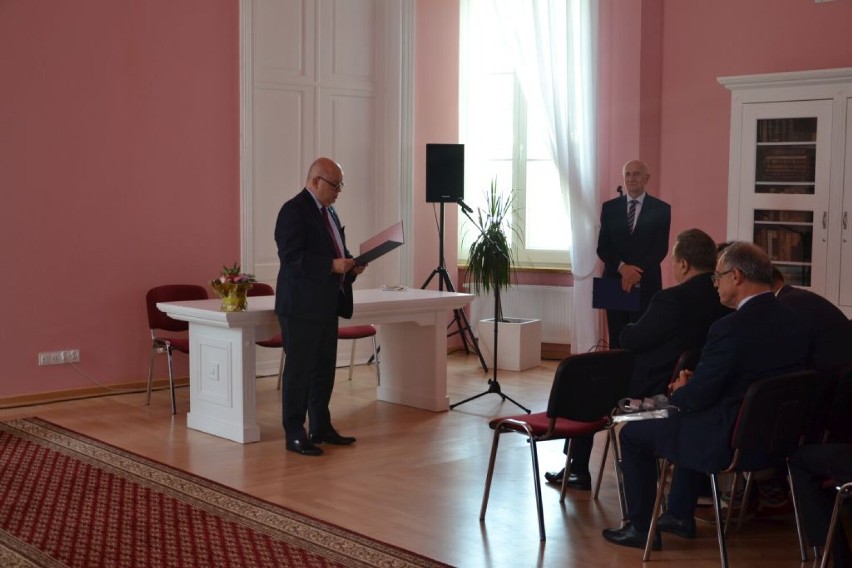 Na emeryturę odchodzi wieloletni dyrektor Archiwum Państwowego. Nowy jest już wybrany