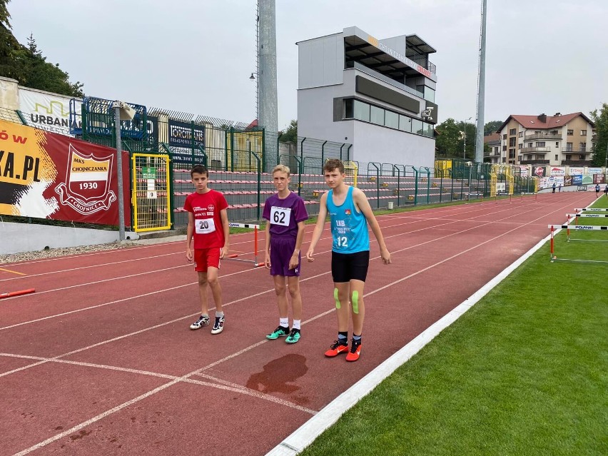 Olimpijczyk Skorzewo. W mityngu lekkoatletycznym w Chojnicach zwycięstwo i znakomity wynik zanotował Kacper Jaszewski