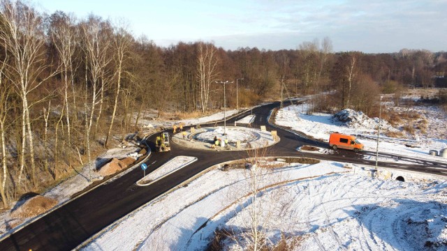 Ulica Wierzejska w Piotrkowie już przejezdna. Otwarto ją w czwartek, 23.12.2021