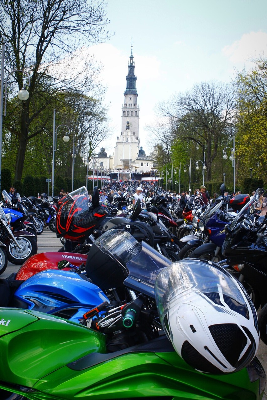 Setki motocyklistów opanowały ulice Częstochow! Zobacz niezwykłe zdjęcia z Motocyklowego Zjazdu Gwiaździstego 2023