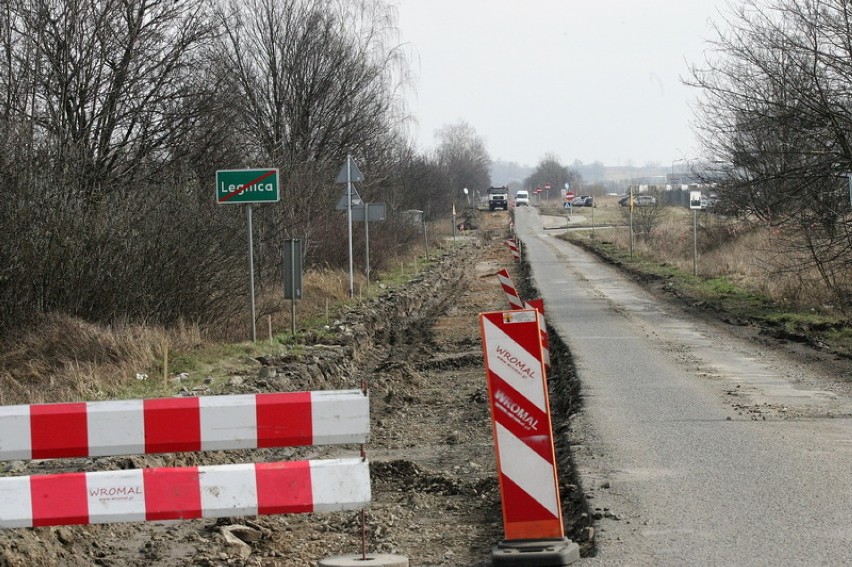 Przebudowa ulicy Gniewomierskiej w Legnicy [ZDJĘCIA]