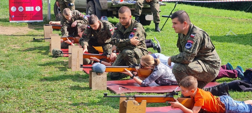 Piknik i zawody strzeleckie na osiedlu Rycerskie w Przemyślu [ZDJĘCIA]