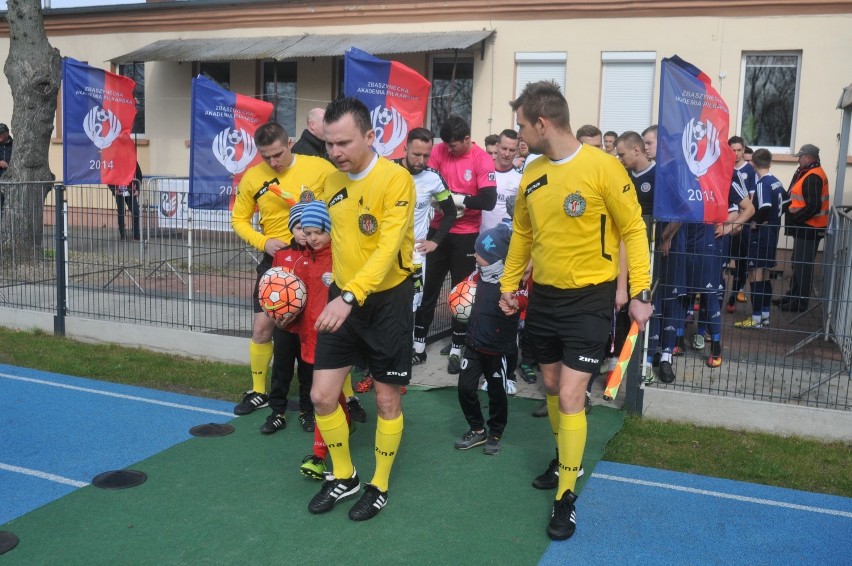 IV liga Grupa Lubuska w piłce nożnej ZAP Syrena Zbąszynek - Budowlani Lubsko 5:1 (0:0)