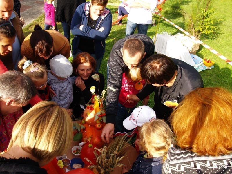 PRZEDSZKOLE RADOŚĆ: Festynem rodzinnym pożegnano lato, przywitano jesień [FOTO]