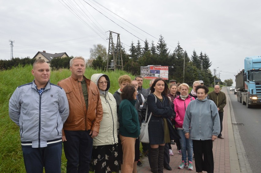 Mieszkańcy protestują, likwidacja przejścia dla pieszych...