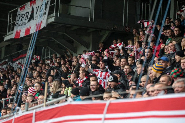 Cracovia - Pogoń Szczecin już dziś! LIVE ONLINE Gdzie oglądać mecz Cracovii? TRANSMISJA NA ŻYWO