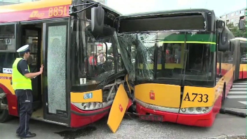 wypadek na anielewicza zderzenie autobusow