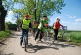 Odjazdowy bibliotekarz 2015. W akcji wzięło udział 30 osób. Na rowerach pokonali 50 km (ZDJĘCIA)