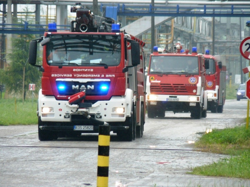 Strażacy w Oświęcimiu ćwiczyli w Synthosie i w zakładzie Rail Polska.