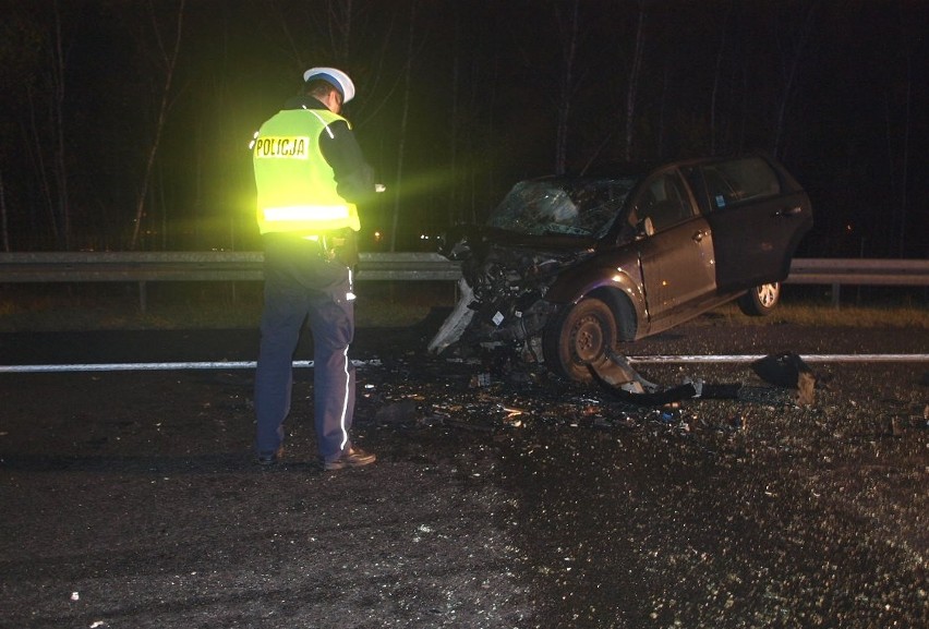 Ze wstępnych ustaleń policji wynika, że kierowca forda...