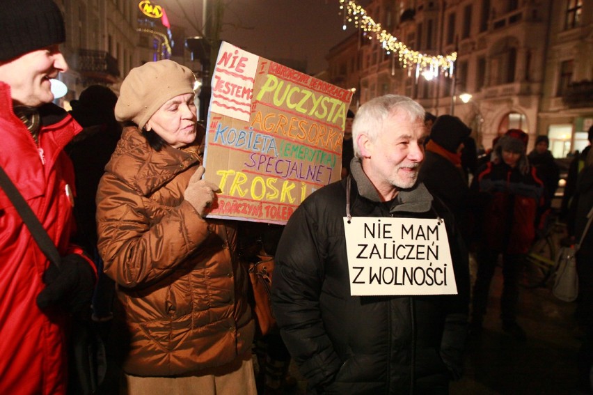 Protest studentów na Piotrkowskiej [ZDJĘCIA]