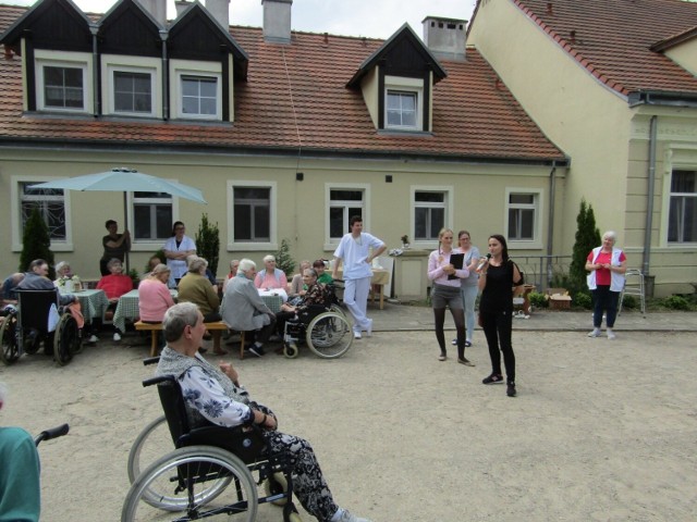 W pałacu Janta-Połczyńskiej od lat znajduje się Dom Pomocy Społecznej