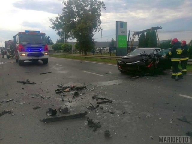Wypadek na ul. Opolskiej w Niemodlinie. Siedem osób poszkodowanych.