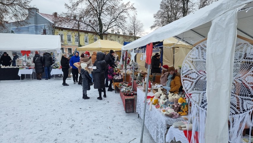 Jarmark Mikołajkowy w Jastrowiu. Można tam było poczuć klimat Świąt Bożego Narodzenia