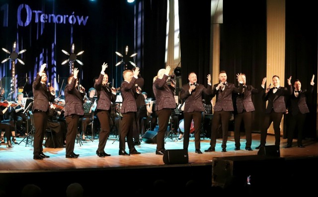 Zespół 10 Tenorów dał w sobotę piękny koncert jubileuszowy w sali Radomskiej Orkiestry Kameralnej. Więcej zobacz na kolejnych slajdach >>>