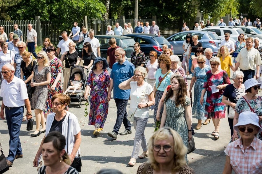 Święto trafiło do Polski w 1320 roku, kiedy to po raz...