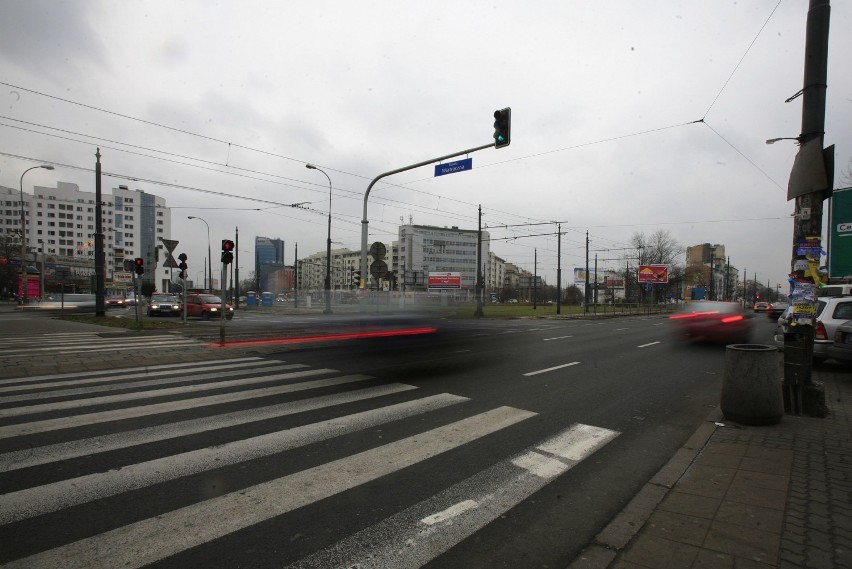 Syreny Warszawa. Dlaczego rano zawyły?