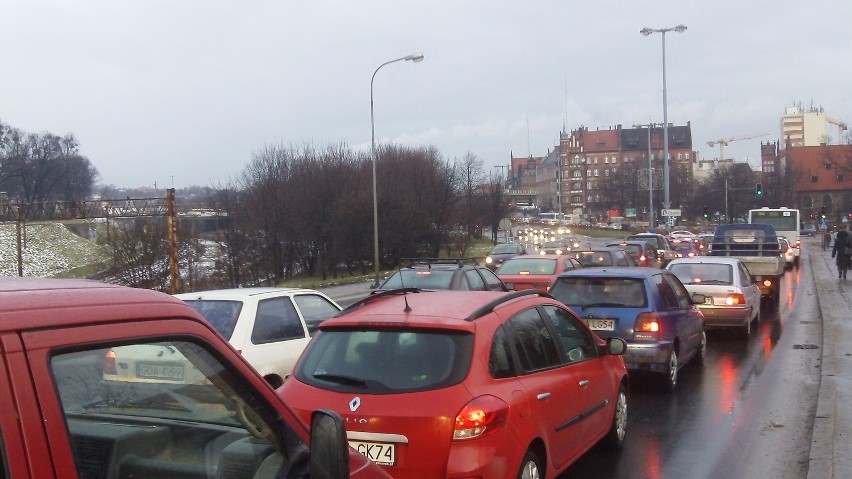 Gdańsk. Centrum zakorkowane przez zamkniętą ulicę