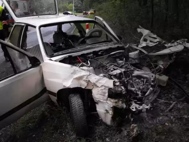 4 września 2013 roku około godziny 7.45 między Tanowem a Trzeszczynem doszło do zderzenia trzech aut. w wyniku którego trzy osoby zostały ranne. 

Wypadki - zachodniopomorskie. Zdarzenia na drogach regionu

Wypadek koło Polic - 04.09.2013