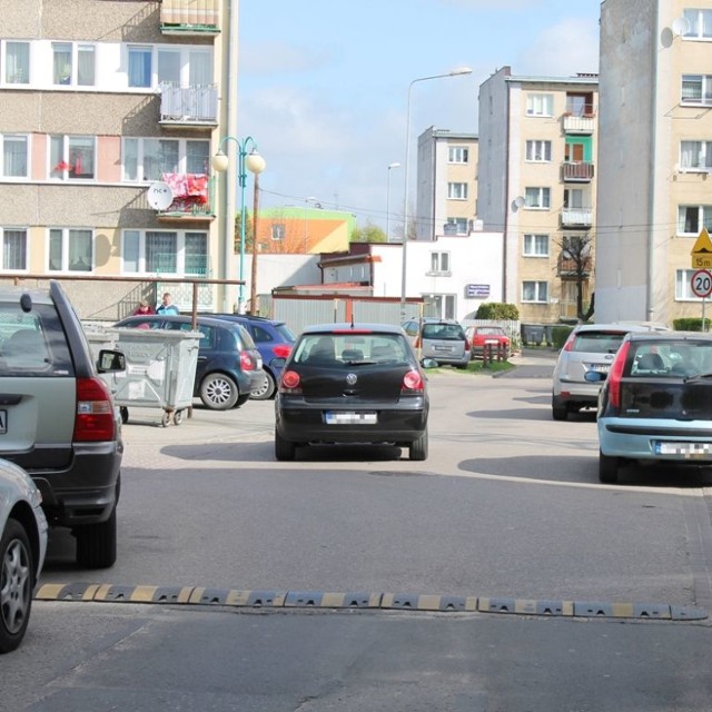 Z pozyskanego przez miasto dofinansowania, wyremontowany zostanie ten odcinek drogi pomiędzy ulicami POW a Smorawińskiego