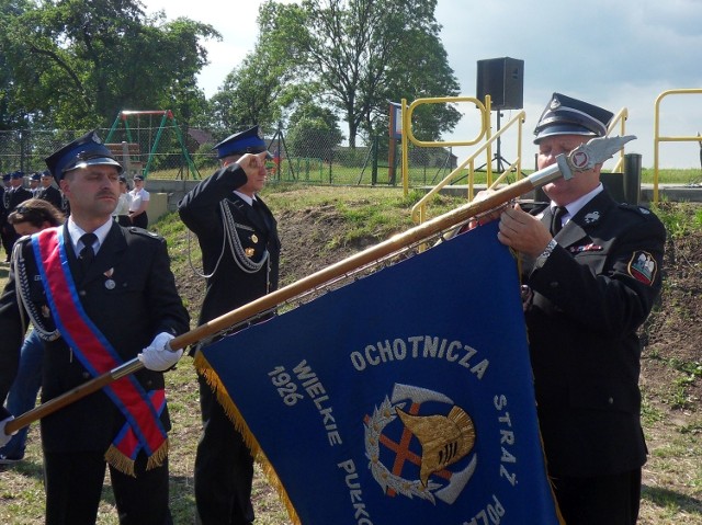 Jubileusz 90-lecia  Ochotniczej Straży Pożarnej w Wielkim Pułkowie (gmina Dębowa Łąka) był doskonałą okazją do wręczenia medali i odznaczeń.