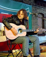 W czwartek w Poema Cafe zagra gitarzysta Witold Łukaszewski