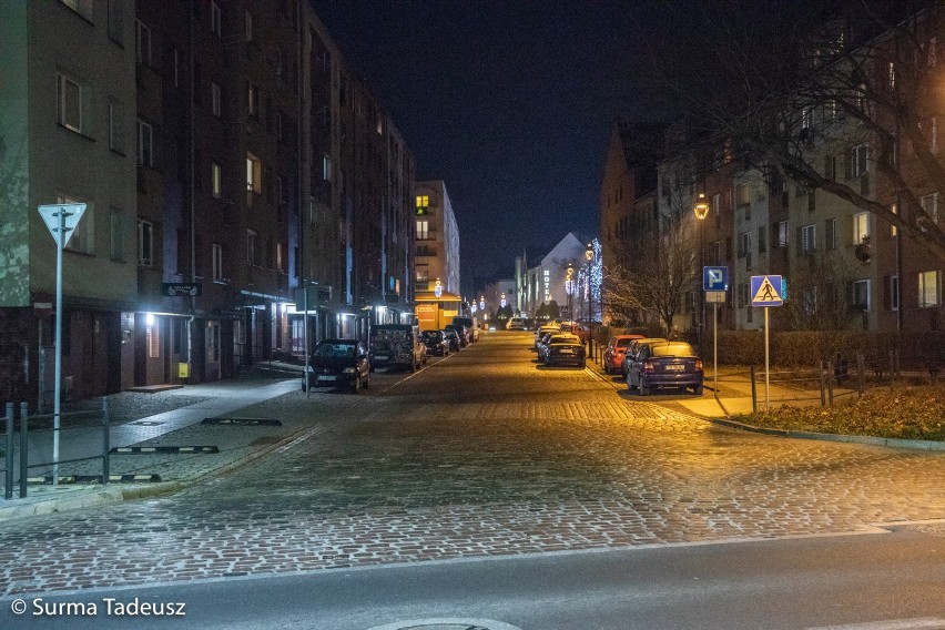 Sylwestrowy wieczór w Stargardzie. Ruch na ulicach niemal ustał ZDJĘCIA