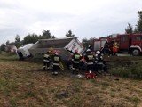 Wypadek na trasie Kosakowo - Mrzezino. Młody kierowca ciężarówki uderzył w corsę | ZDJĘCIA, WIDEO