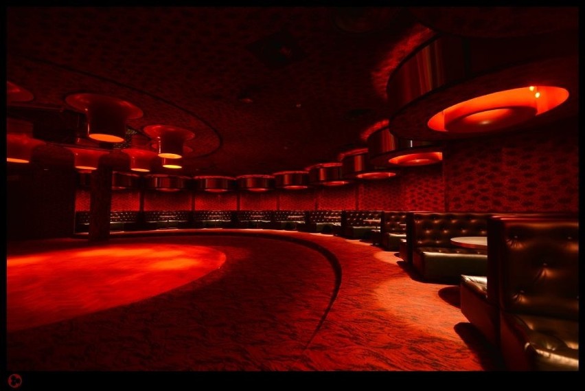 Legendarny klub Crazy Dragon. Zobacz jak wygląda wnętrze klubu, w którym nagrano nową wersję teledysku "Wszystko, czego dziś chcę" [ZDJĘCIA]
