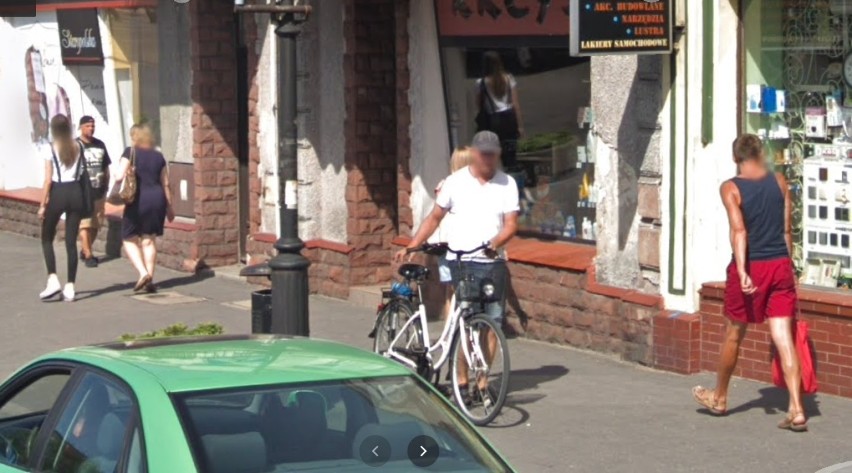 Nakło nad Notecią. Mieszkańcy Nakła w oku kamer Google Street View. Zobacz zdjęcia, rozpoznajesz kogoś?