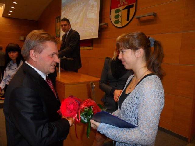W marcu 2013 r. Anna Hajduk odebrała w UM nagrodę za swoje osiągnięcia