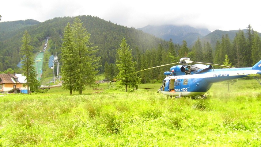 Zakopane: Awaryjne lądowanie policyjnego śmigłowca! Maszyna miała ratować turystów w górach