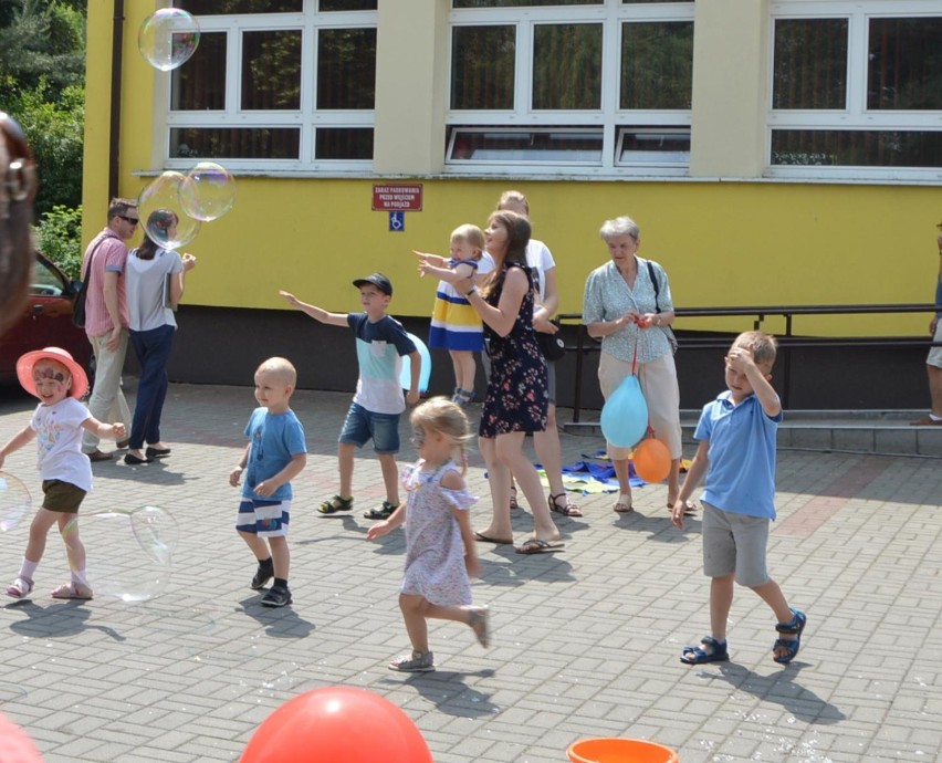 Dzień Dziecka w Zespole Szkół i Placówek Oświatowych Województwa Łódzkiego w Łowiczu [Zdjęcia]