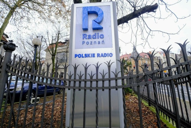Likwidator Radia Poznań, Piotr Michalak, wręczył Romanowi Wawrzyniakowi wypowiedzenie z powodu jego zachowania na antenie oraz poza nią