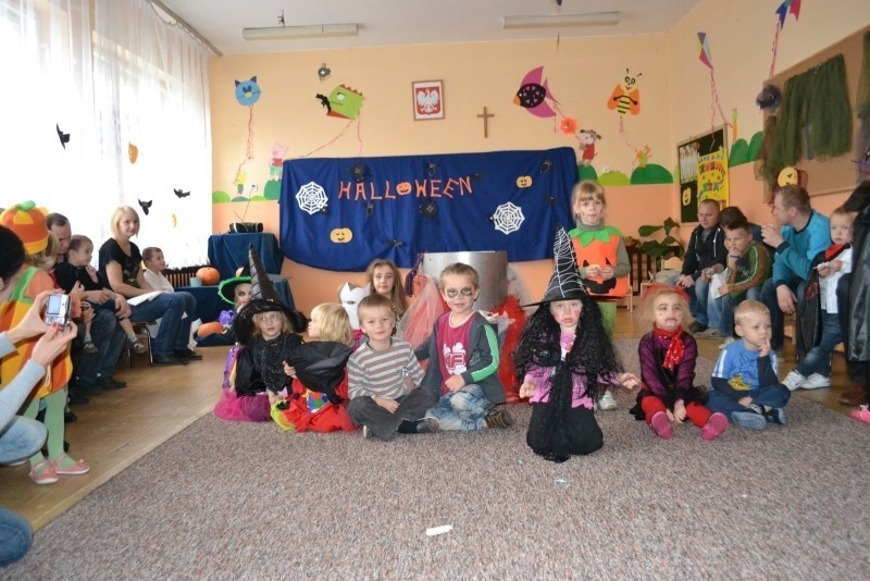 Książ Wlkp: Halloween w przedszkolu (ZDJĘCIA)