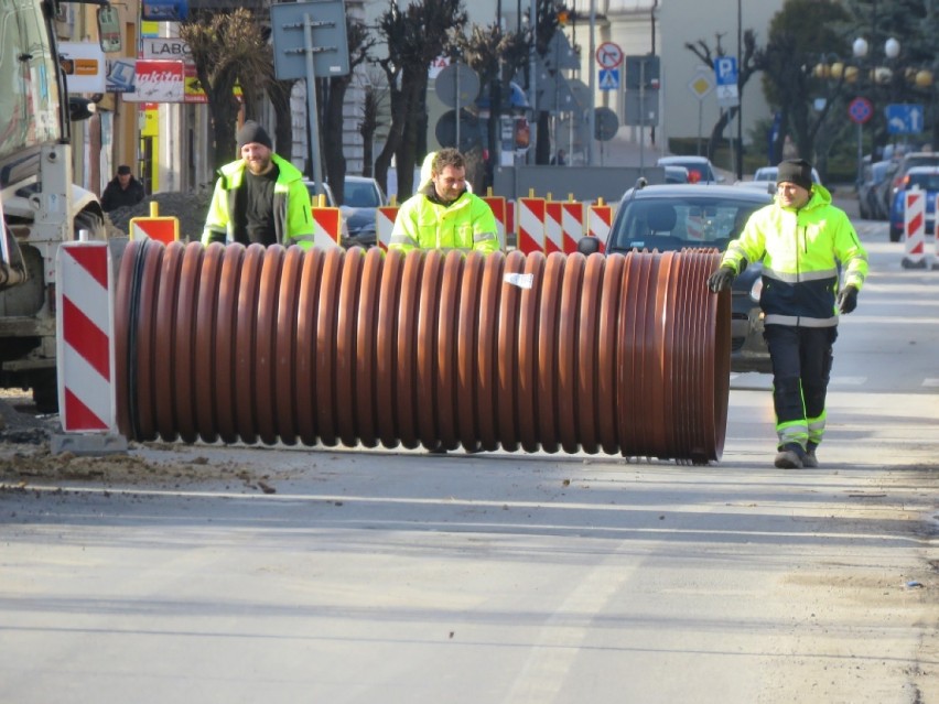 Przy okazji naprawy nawierzchni można było w końcu dostać...