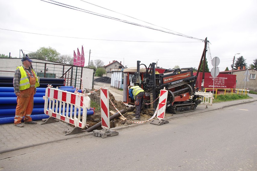 Ruszyła budowa sieci wodociągowej w Psarach