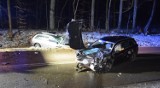 Znane są wstępne przyczyny wypadku w Czapielsku. "Kierowca stracił panowanie nad pojazdem"
