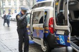 Atak nożownika w Krakowie. Mężczyzna zaatakował taksówkarza