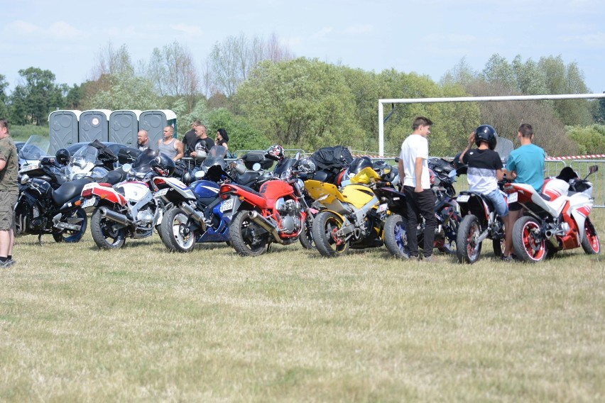 Parada motocykli w Radzyniu Chełmińskim [zdjęcia]