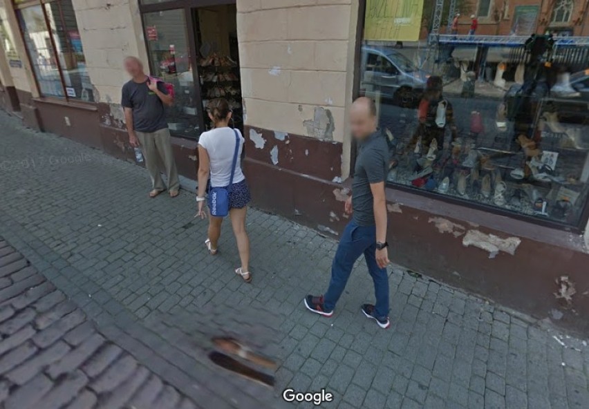 Kamery Google Street View uchwyciły wiele miejsc i osób w...
