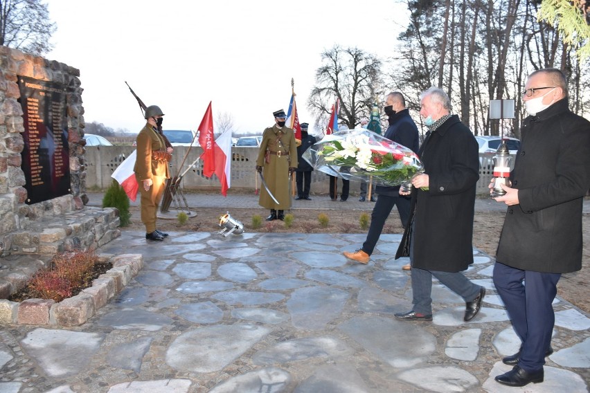 W Żegocinie stanął pomnik pamięci ofiar wojen i powstańców wielkopolskich