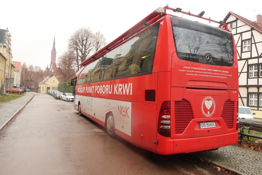 Uratowali setki istnień! W Wałbrzychu wręczono odznaczenia dla krwiodawców z Dolnego Śląska. Zobaczcie zdjęcia bohaterów