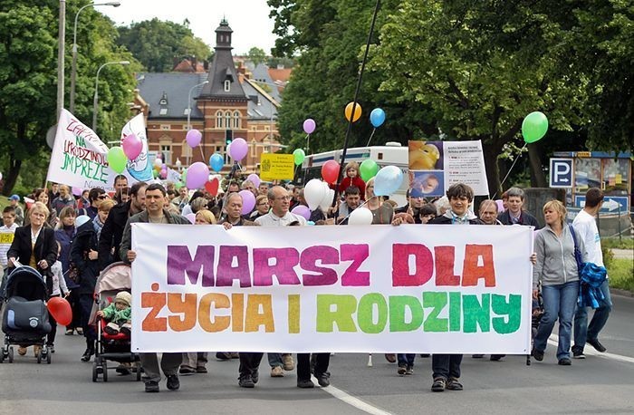 Marsz dla Życia i Rodziny w Olsztynie [ZDJĘCIA]