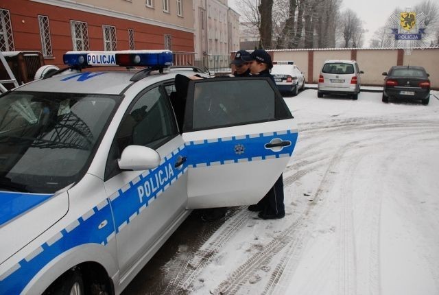 Krokowa. Policjanci złapali pijanego rowerzystę. Wiózł ze sobą rzeczy, które zabrał z kempingów